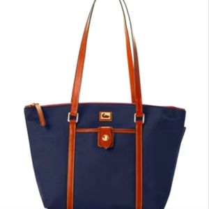 Dooney & Bourke large zip navy tote